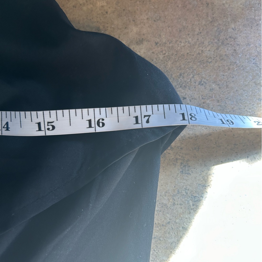 H&M dress - black sleeveless lightweight basic casual gathered waist - Picture 8 of 9